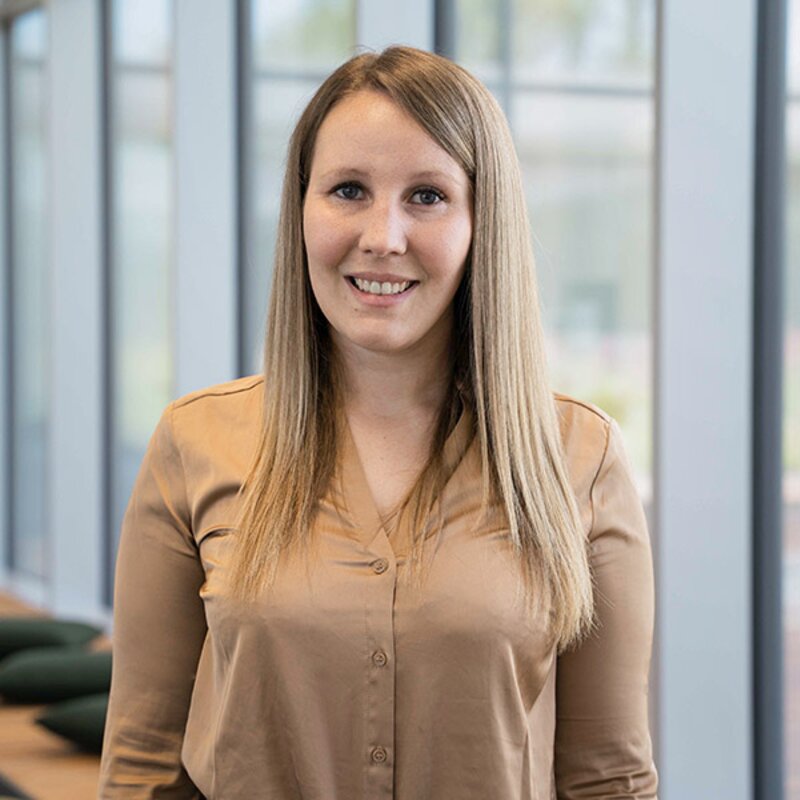 Portraitfoto von Mag. Christina Schwarz, Assistenz der Geschäftsführung, derzeit in Karenz