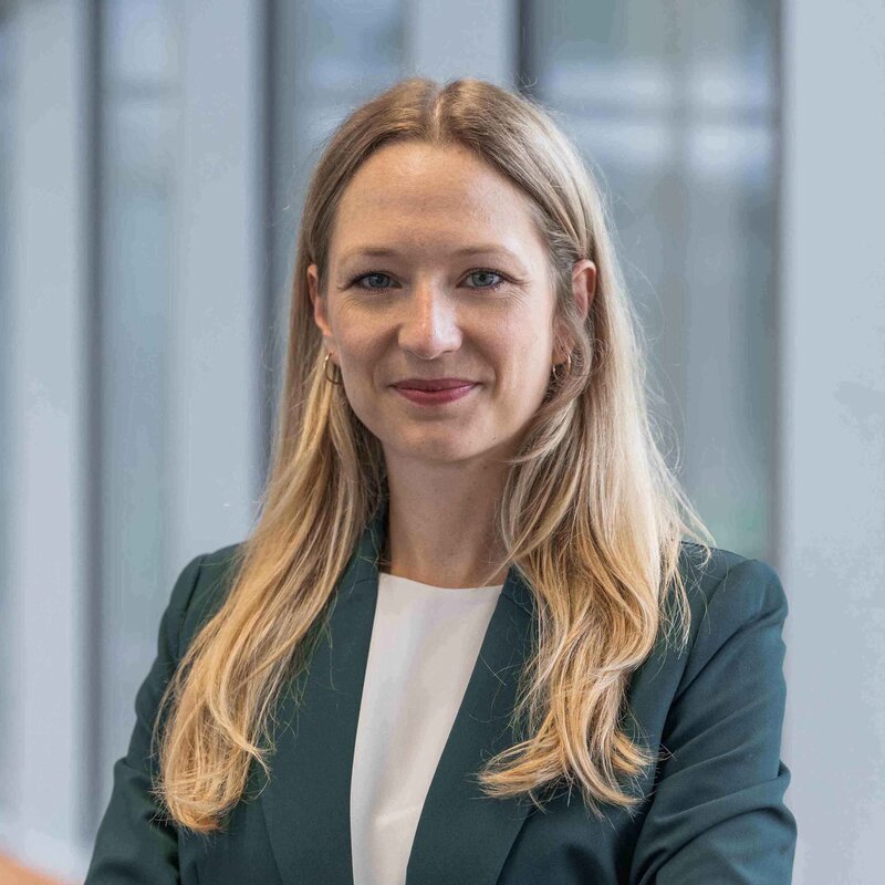Portraitfoto von Mag. Florentina Schallmeiner, BSc, Leitung Akademische Programme, Prokuristin, derzeit in Karenz